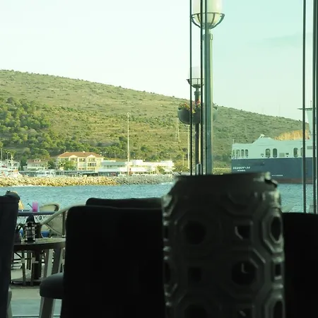 Melisa Konukevi Çeşme